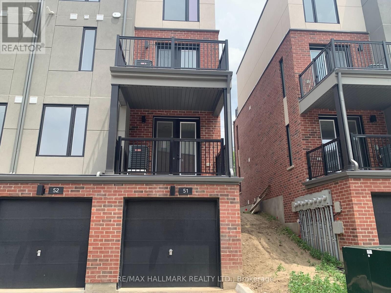 Property Photo:  99 Roger Street 51  ON N2J 0G1 