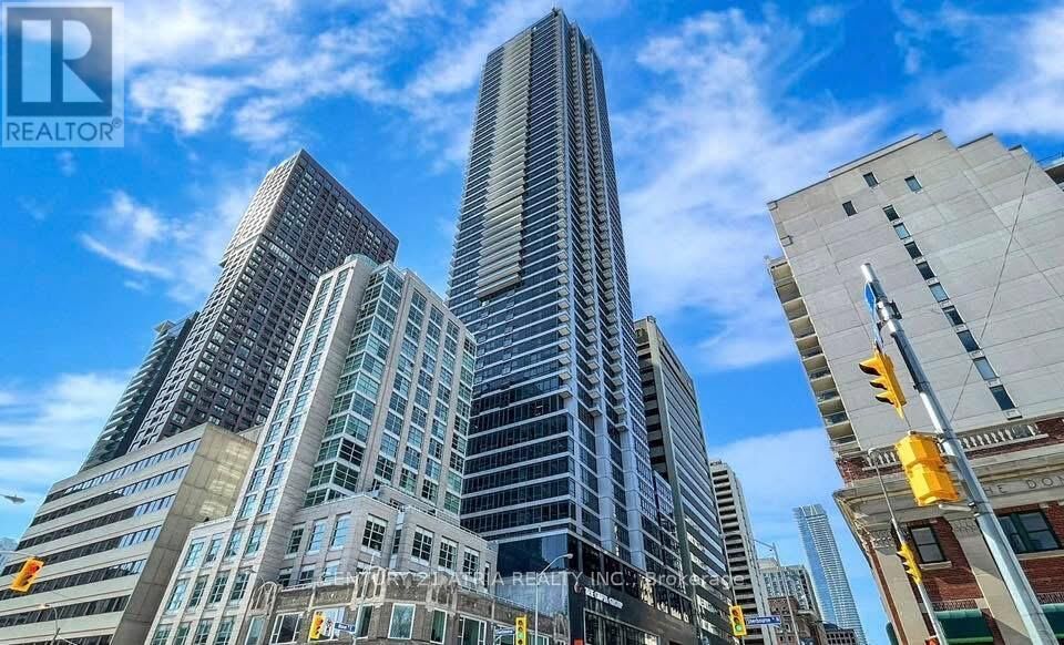 Property Photo:  395 Bloor Street East 5306  ON M4W 0B4 
