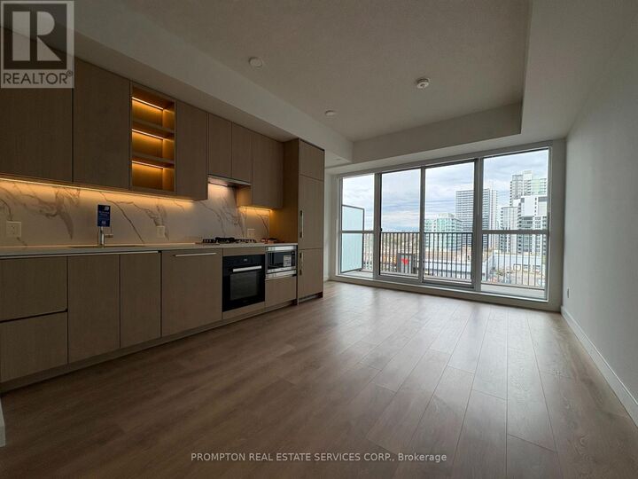 Property Photo:  75 Billes Heights 540  ON M2K 0J8 