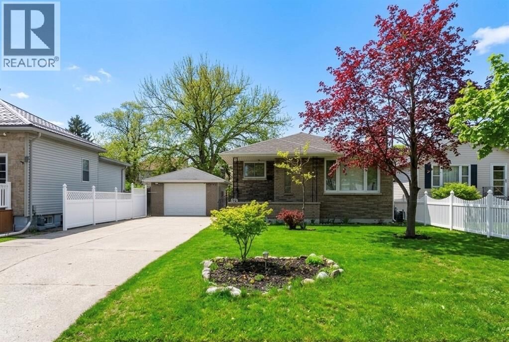 Property Photo:  674 Grove Avenue  ON N7V 2Y1 