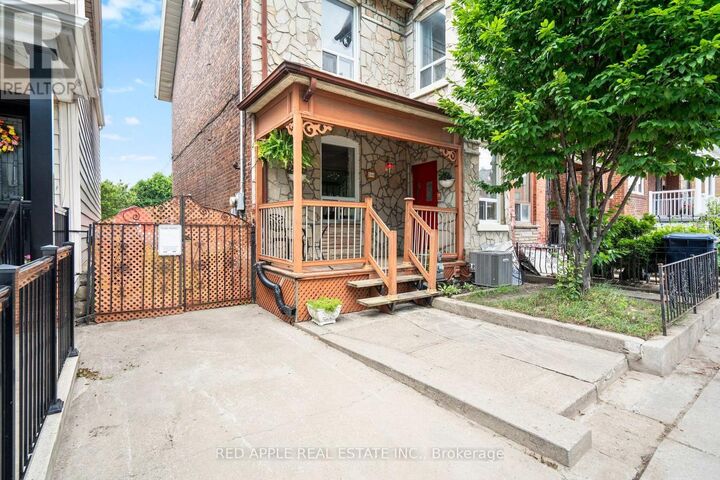 Property Photo:  546 Dufferin Street  ON M6K 2A7 