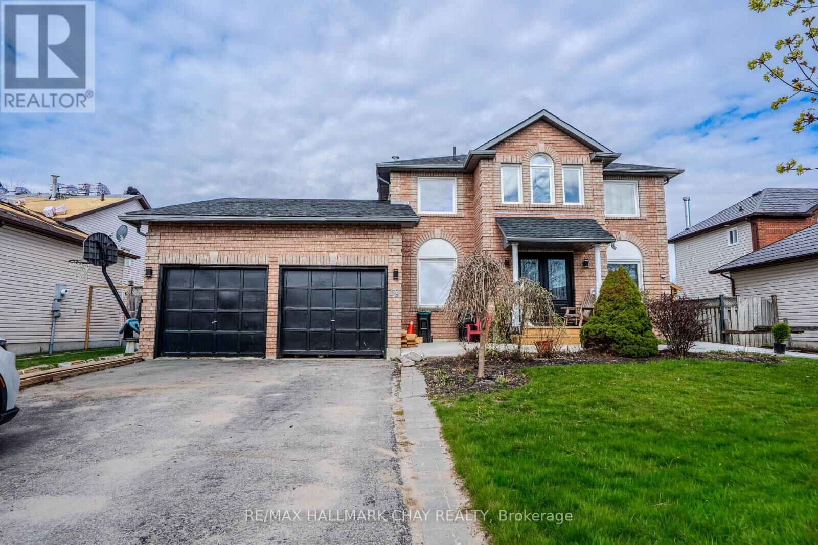 Property Photo:  19 Julie Street Lower  ON L0M 1B3 