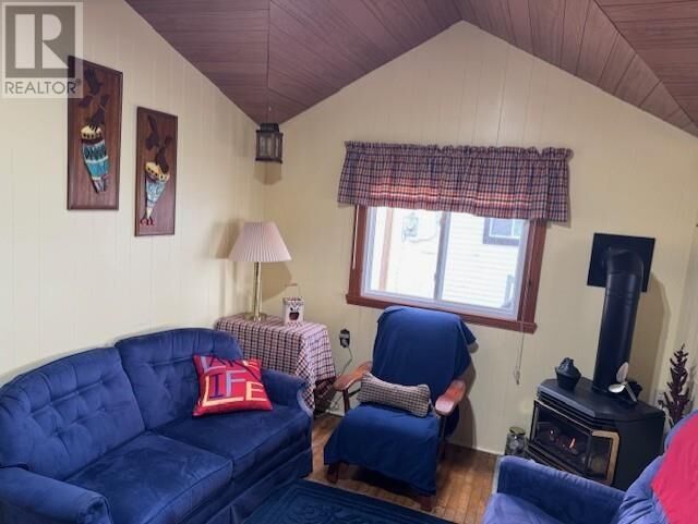 Property Photo:  613 Pebbly Beach Rd  ON P7A 0X6 