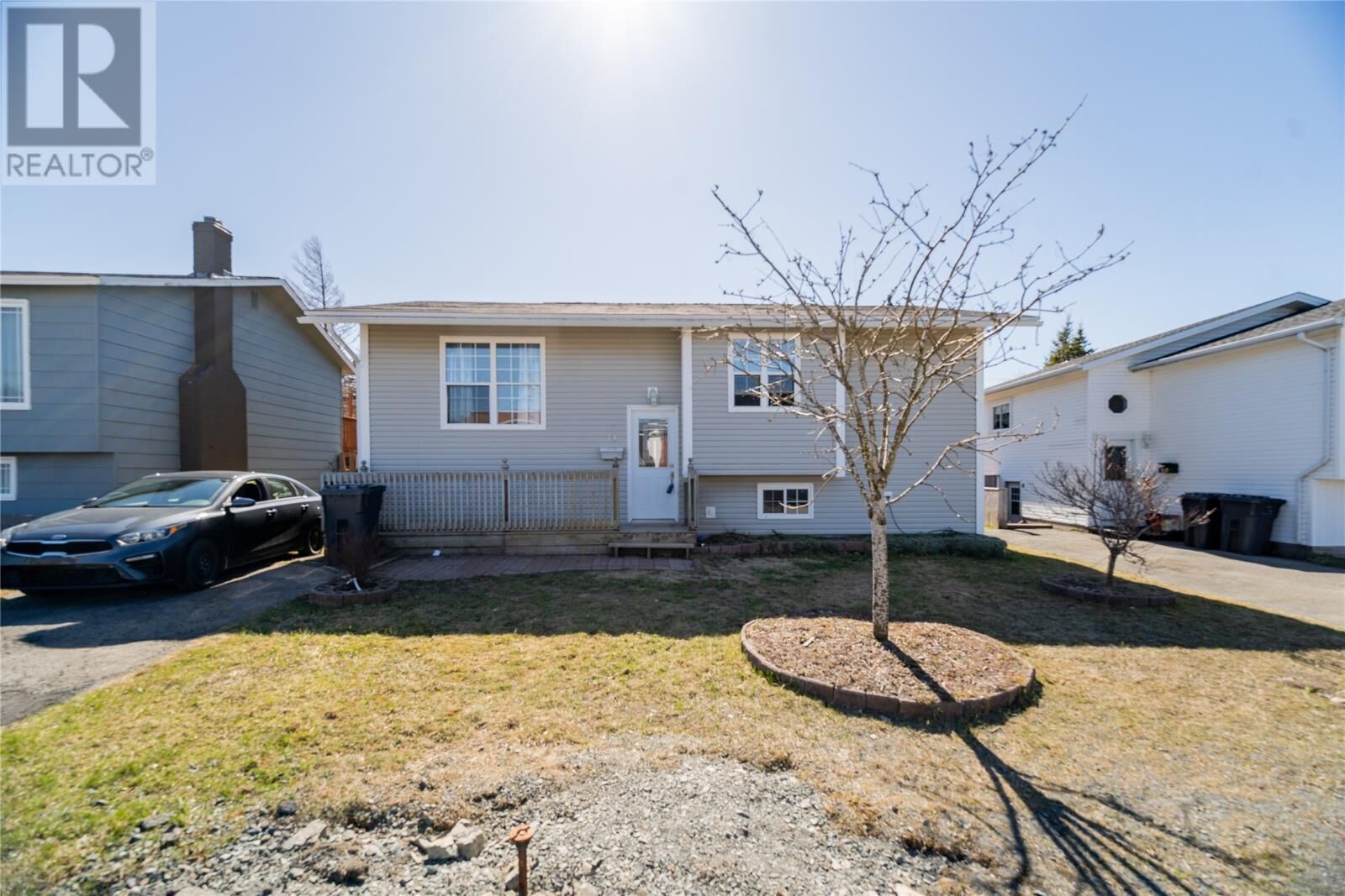 Property Photo:  61 Wyatt Boulevard  NL A1N 3H8 