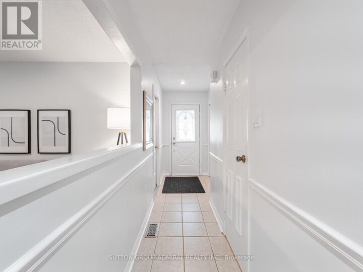 Property Photo:  218 Mullen Drive  ON L4J 2P1 