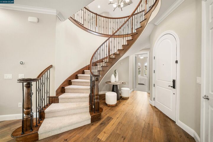 Property Photo:  504 Hyacinthus Ct  CA 94582 