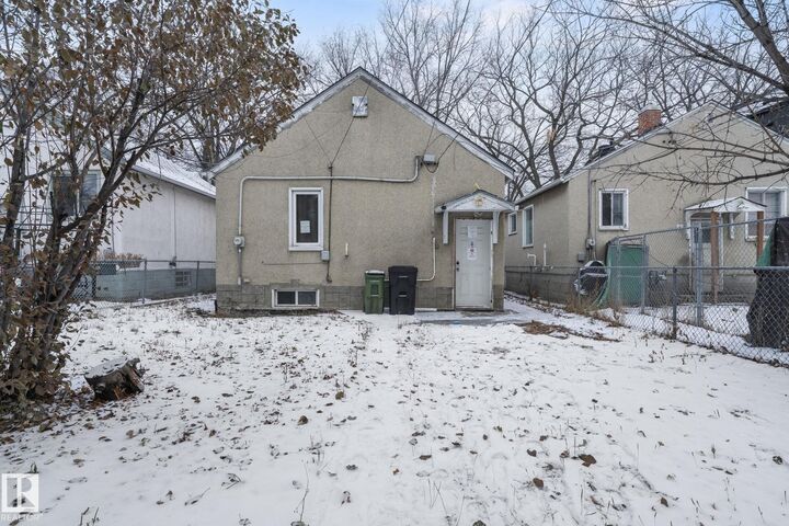 Property Photo:  11414 85 Street NW  AB T5B 3C9 
