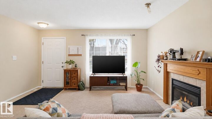 Property Photo:  9745 71 Avenue NW  AB T6E 0W5 