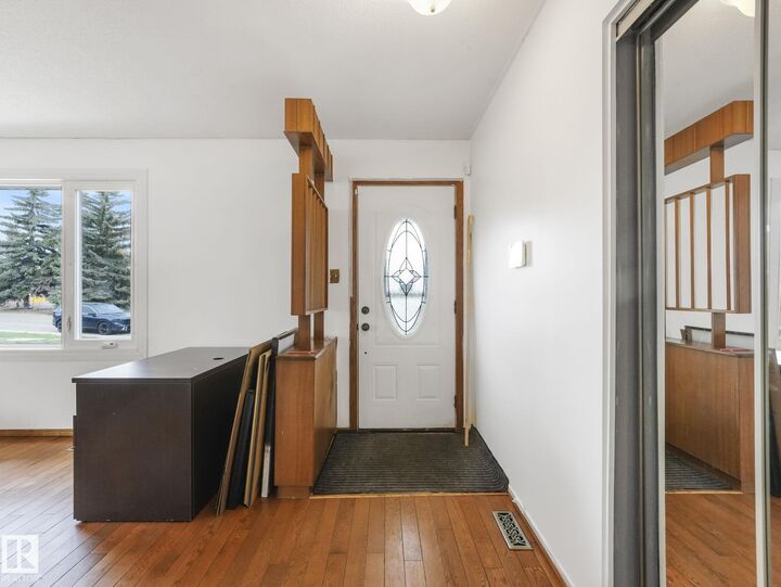Property Photo:  14024 69 Street NW  AB T5C 0H8 