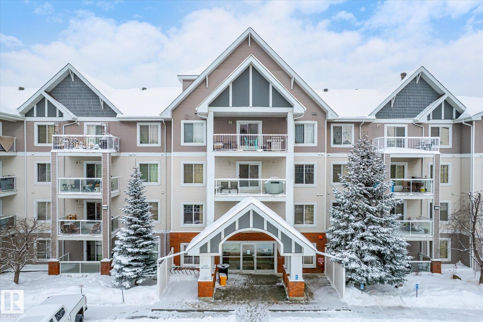 Property Photo:  13710 150 Av NW 205  AB T6V 0B2 