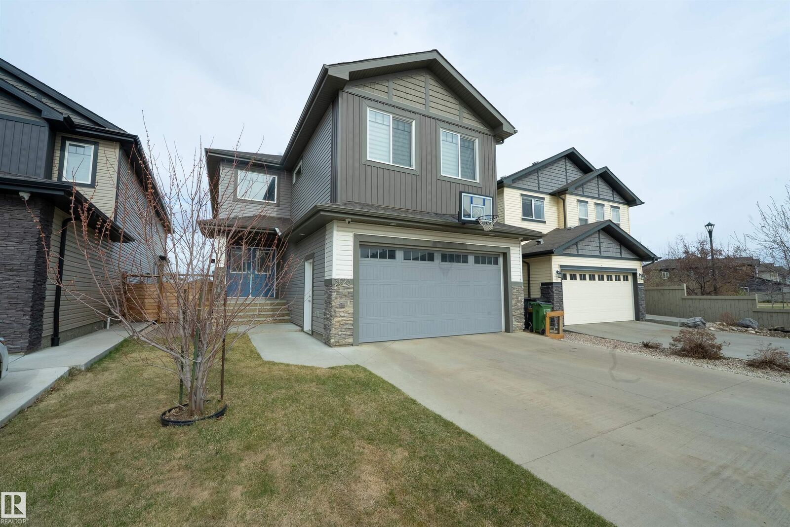 Property Photo:  3623 8 Street NW  AB T6T 1A1 