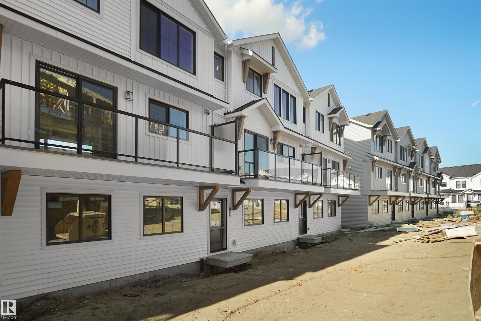 Property Photo:  17319 5 Street NE 66  AB T5Y 4G1 