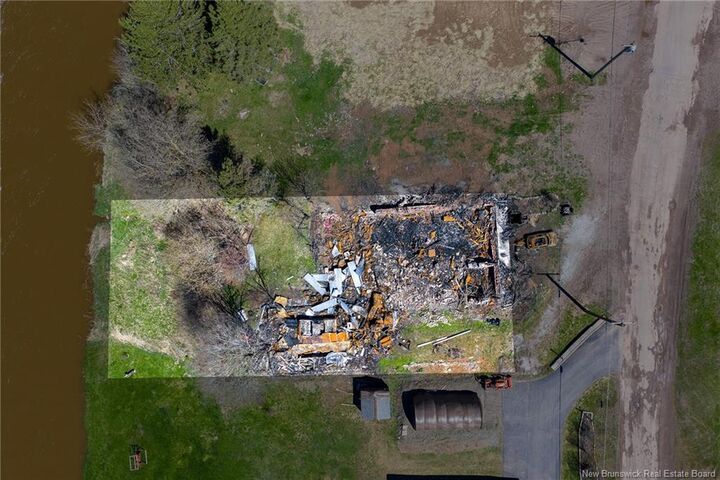 12 Perkins Drive — photo 1