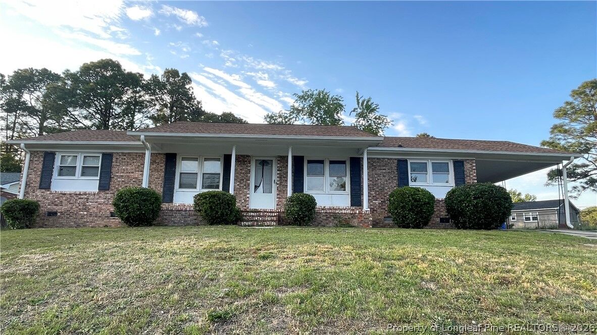 Property Photo: 6206 Larue Court NC 28303