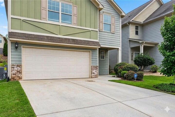 Property Photo:  1027 Grenier Terrace  GA 30045 