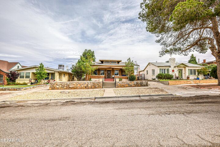 Property Photo: 4423 Cumberland Avenue TX 79903