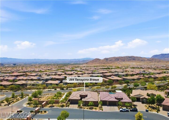 Property Photo: 264 Tarragona Breeze Avenue NV 89138