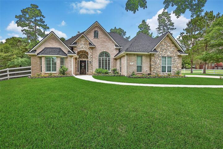Property Photo: 345 Ridgelake Scenic Drive TX 77316