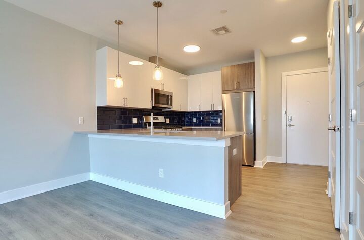 Property Photo:  105B North St 408  NJ 07002 