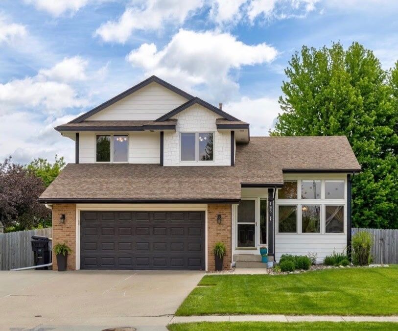 Property Photo: 185 Melrose Drive IA 50263