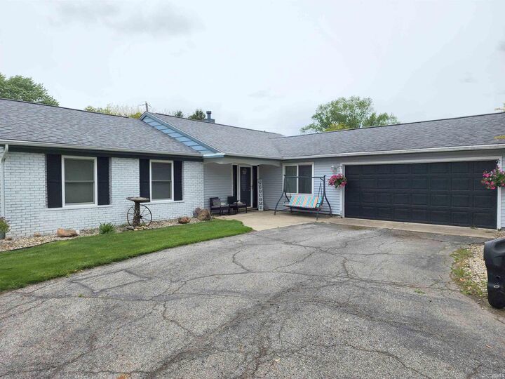 Property Photo:  1115 Ridgewood Lane  IN 46714 