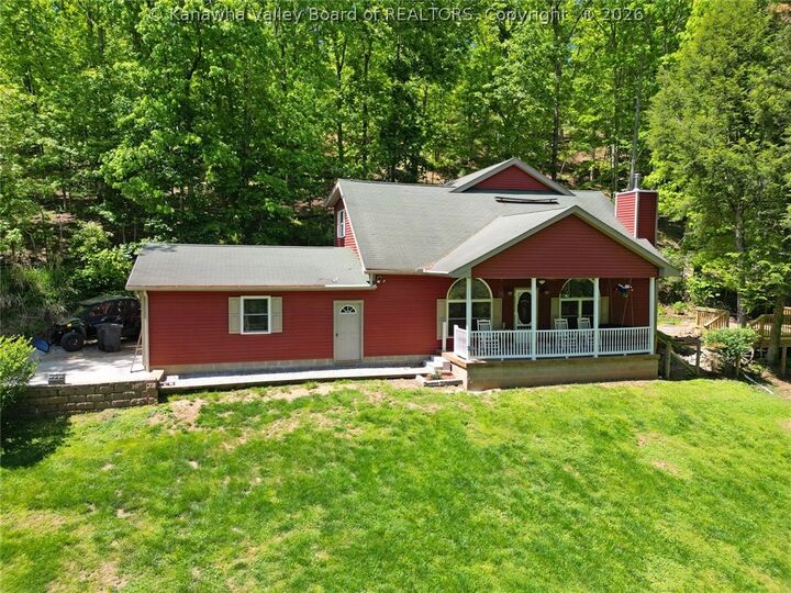 Property Photo:  9 Wyman Drive  WV 25312 