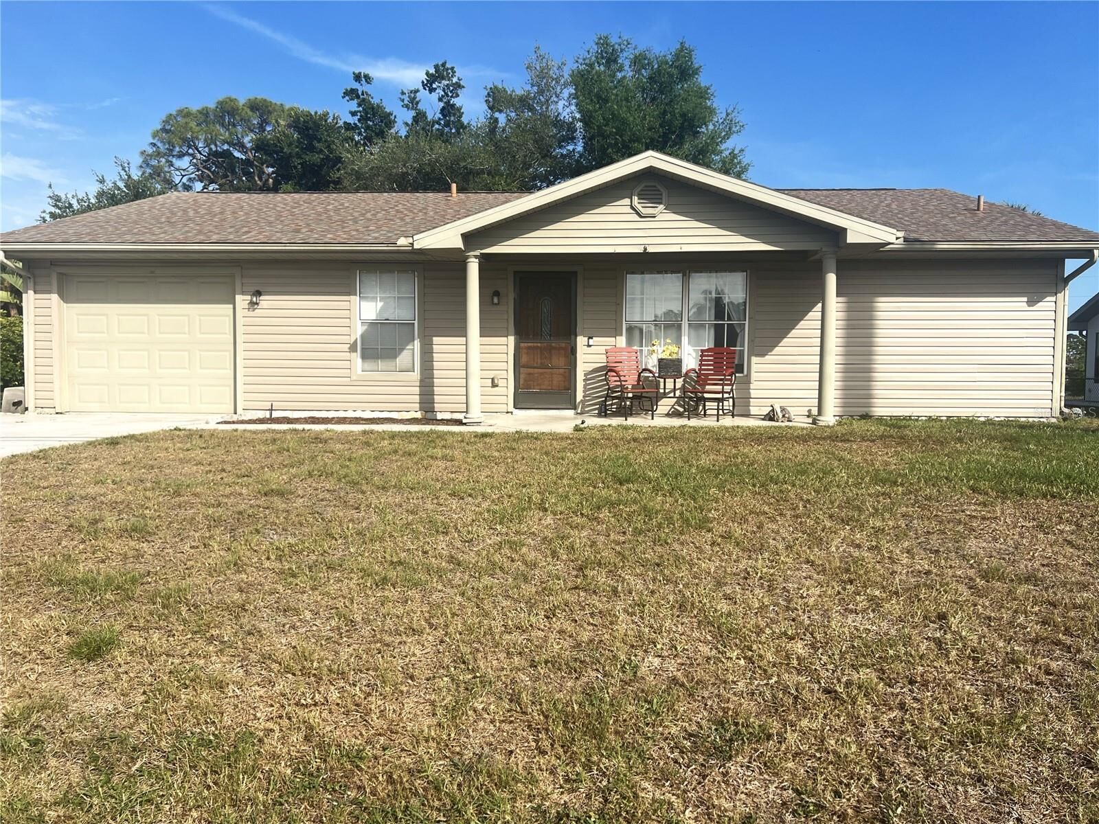 Property Photo: 221 S Venice Boulevard FL 34293