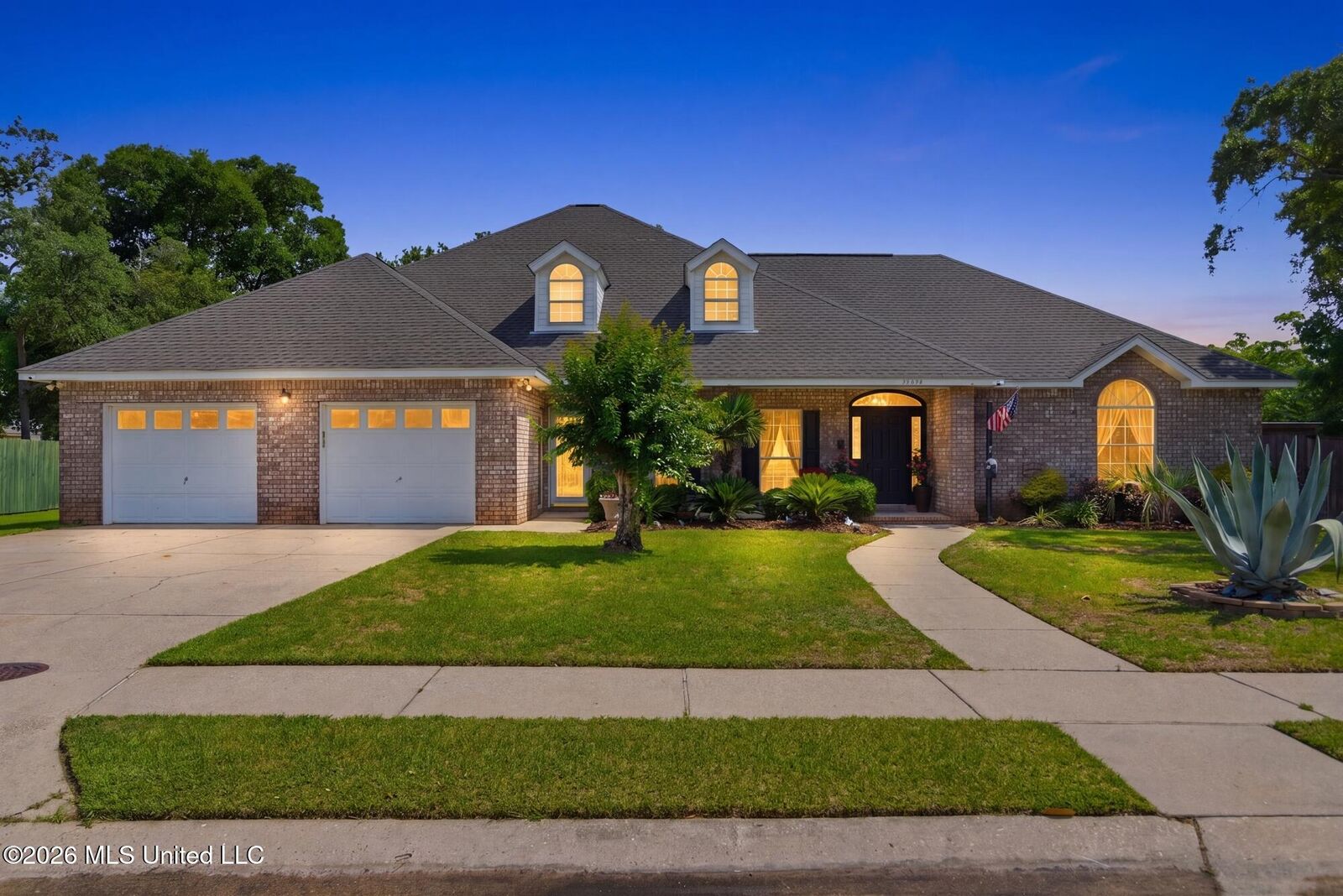 Property Photo: 2037 Mauvilla Cove MS 39531