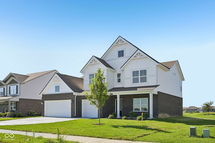 Property Photo: 831 Pearl Street IN 46184