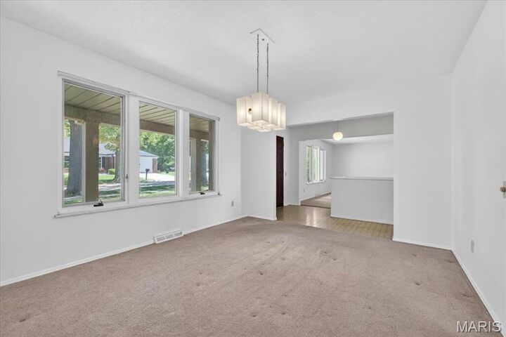 Property Photo: 5321 Autumnwinds Drive MO 63129