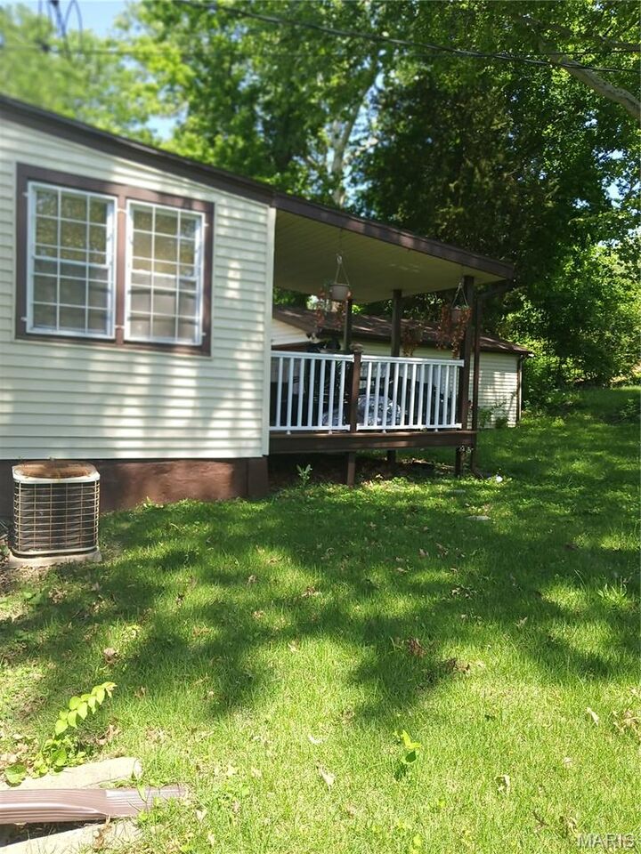 Property Photo: 2036 Raft Drive MO 63133