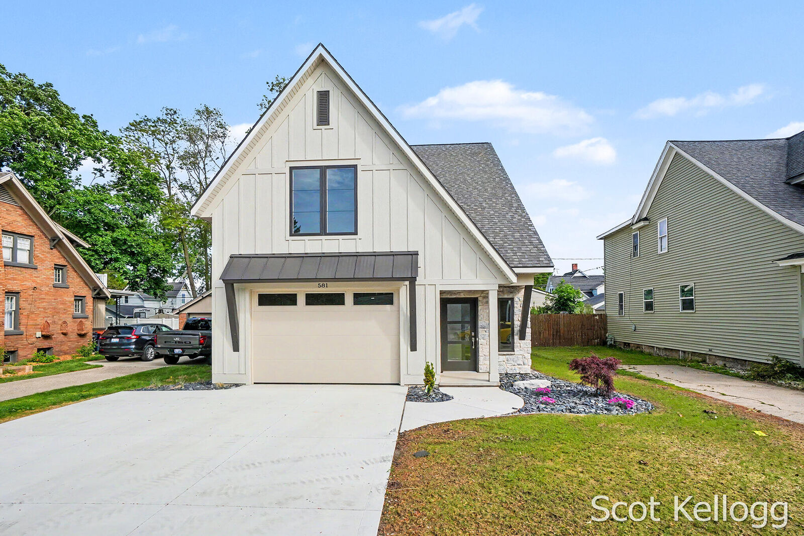 Property Photo:  581 S Shore Drive  MI 49423 
