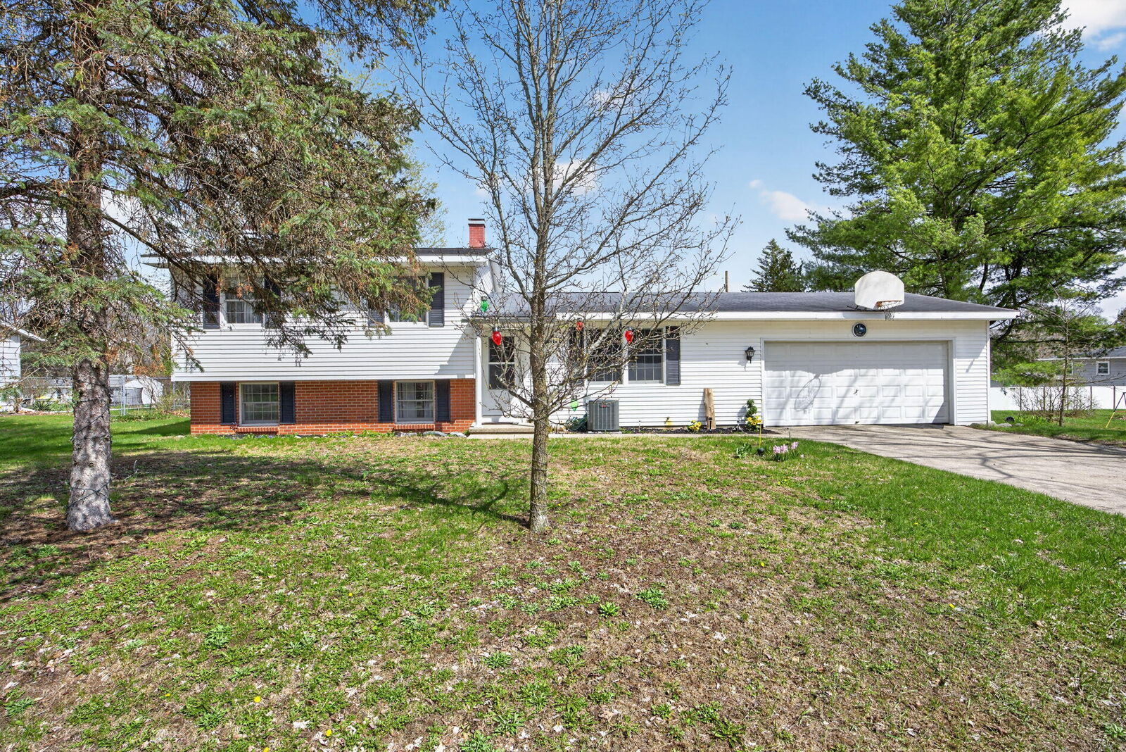 Property Photo: 18140 Stevens Court MI 49307