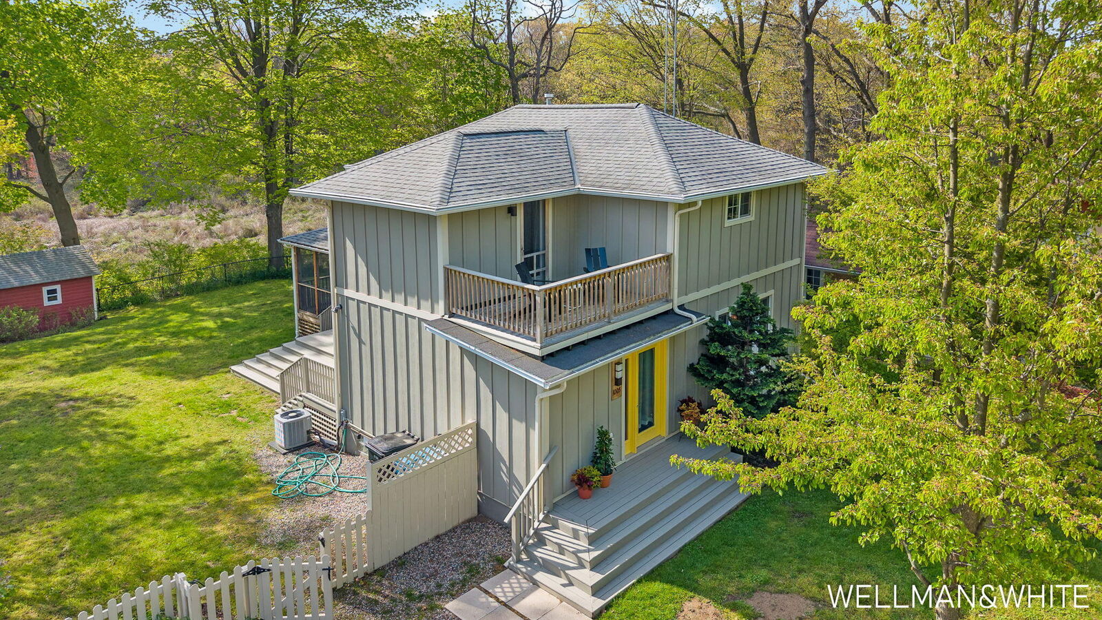 Property Photo: 1005 Elizabeth Street MI 49453