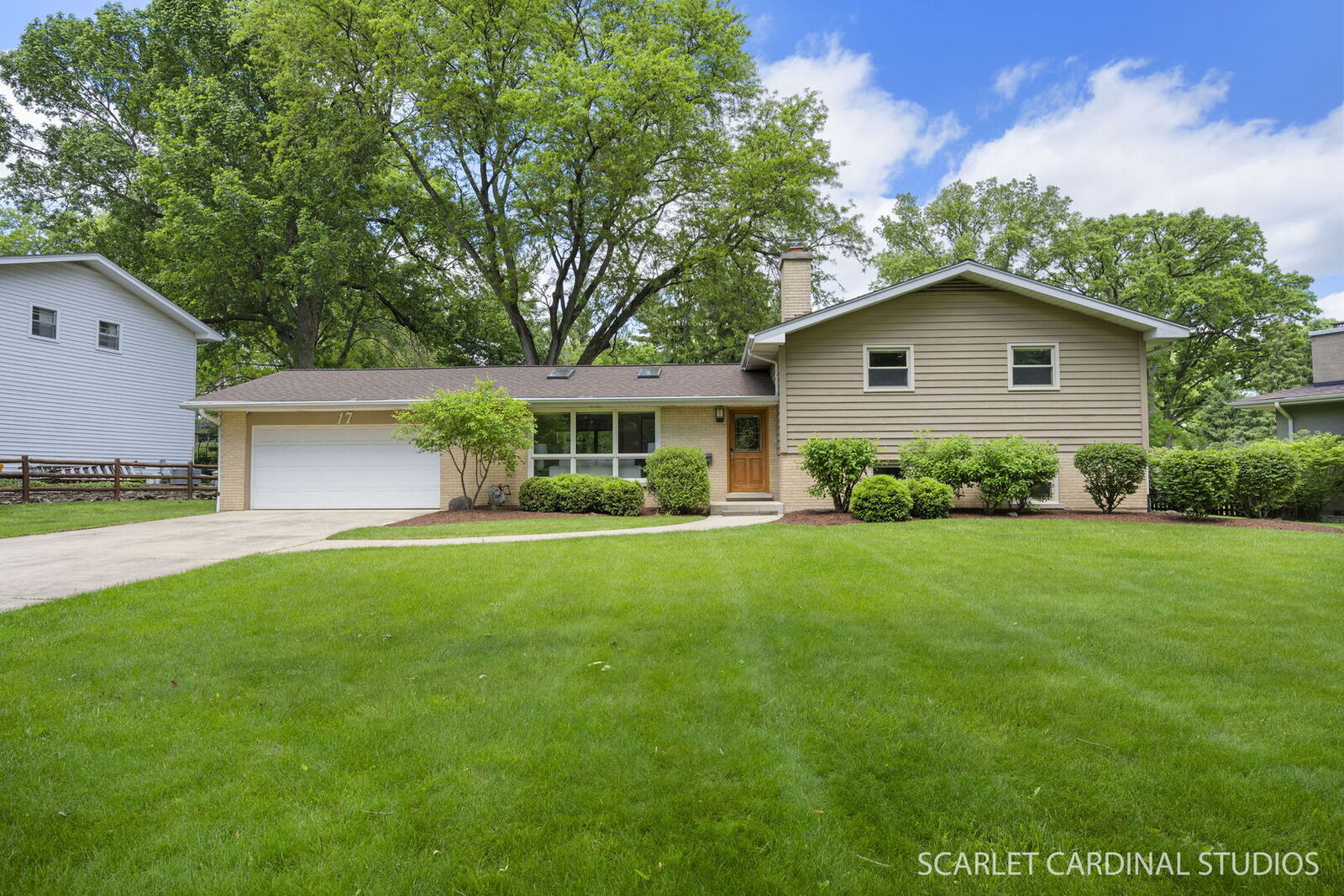 Property Photo:  17 Meisinger Lane  IL 60540 