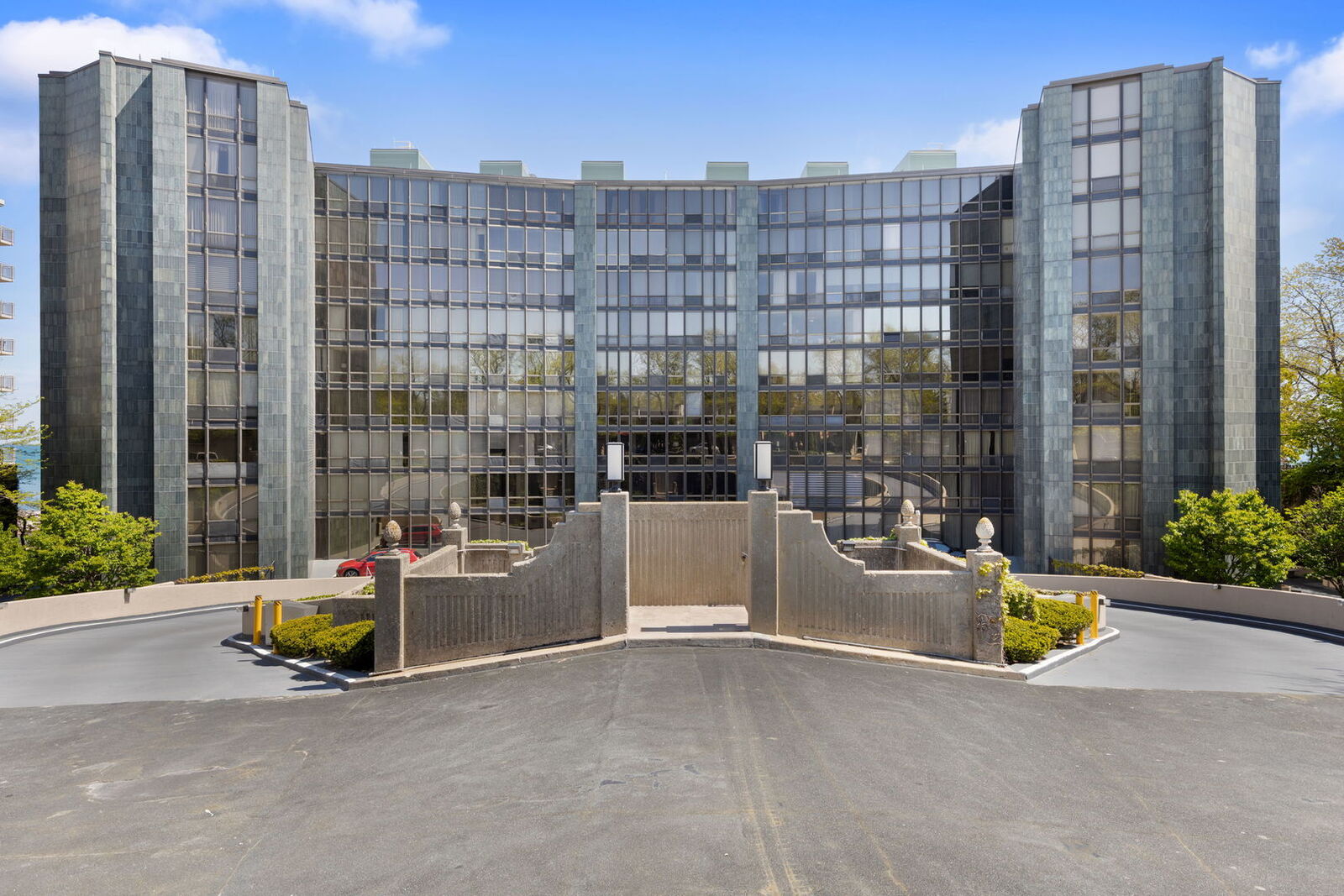 Property Photo:  1420 Sheridan Road 3B  IL 60091 