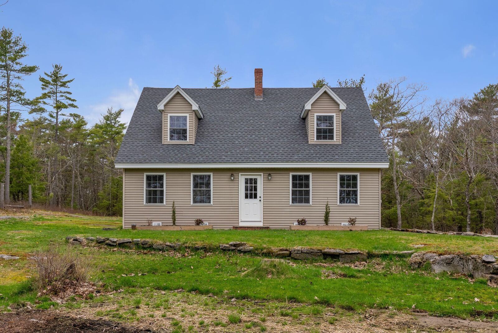 Property Photo:  11 Martin Road  ME 04548 