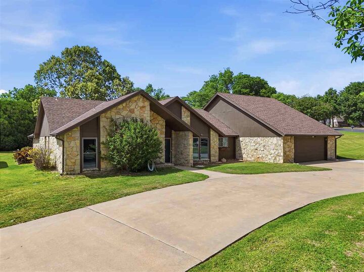 Property Photo:  146 Bobwhite  OK 74604 