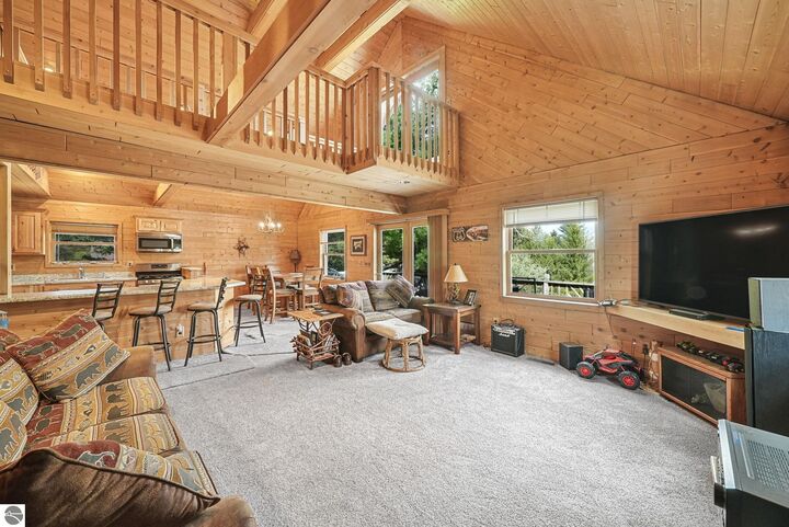 Property Photo:  762 Hillcrest Drive  MI 49618 