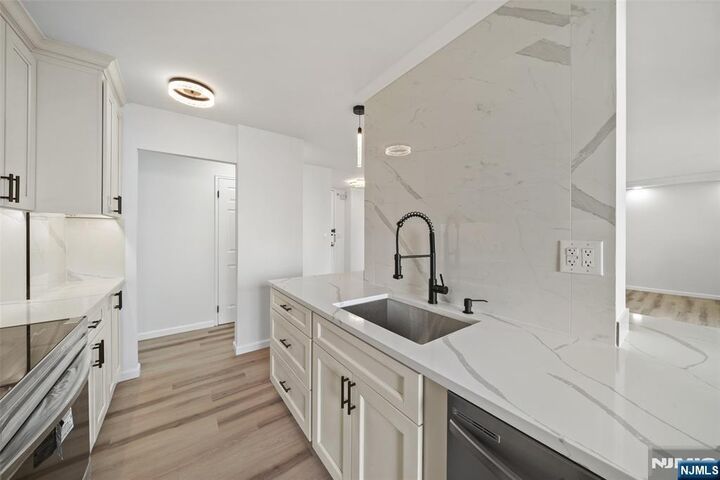 Property Photo: 300 Winston Drive 2802 NJ 07010