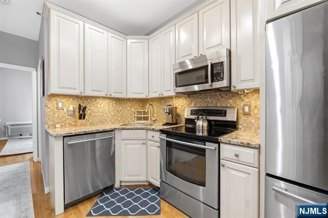 Property Photo: 403 Monroe Street 3L NJ 07030
