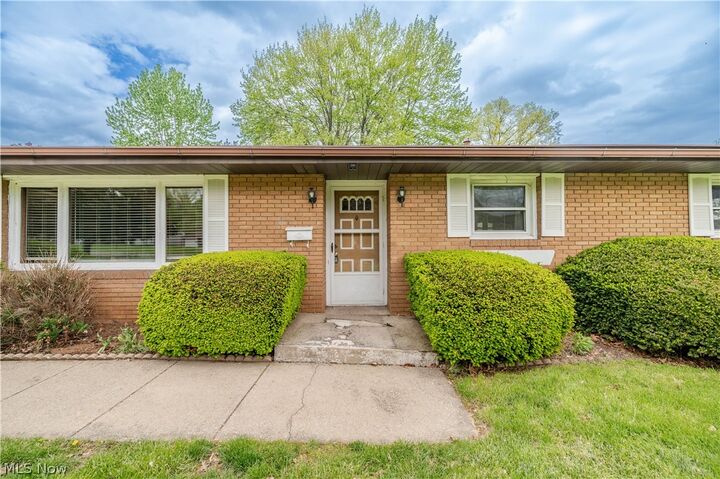 Property Photo:  7627 Catherine Street  OH 44438 