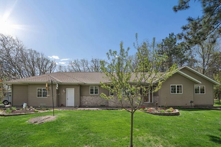 Property Photo:  2063 Rena Circle  MN 55320 