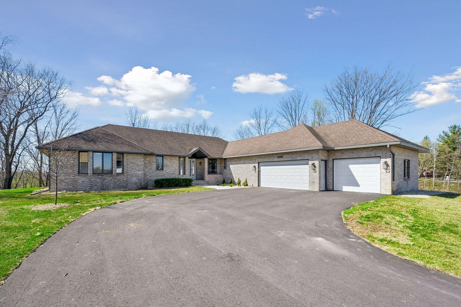 Property Photo:  3741 Lucy Court NE  MN 55376 