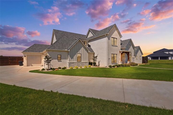 Property Photo: 4411 Tea Olive Trail TX 76065