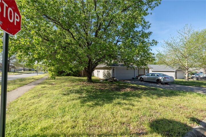 Property Photo:  3345 W Cornell Street  AR 72704 
