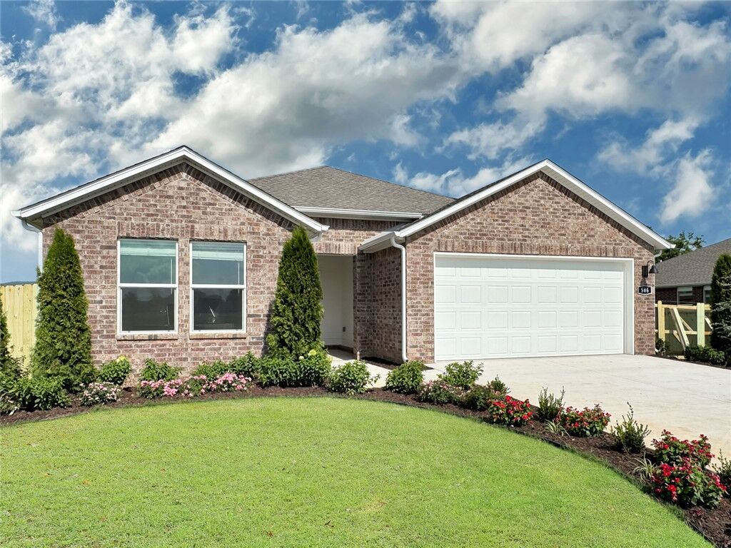 Property Photo:  571 Nevada Street  AR 72730 