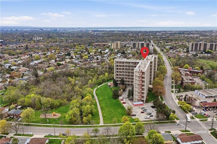 Property Photo:  350 Quigley Road 824  ON L8K 5N2 