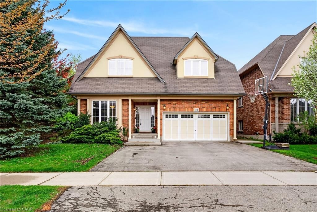 Property Photo:  40 Maplevale Drive  ON L9G 0C5 