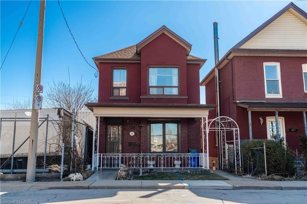 Property Photo:  20 Milton Avenue  ON L8L 6E6 